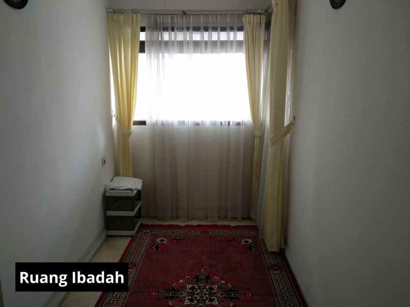 dijual rumah dan ruang usaha di dago coblong bandung