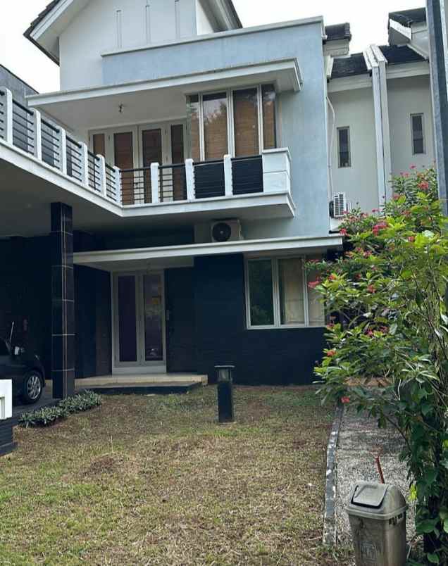 dijual rumah de latinos bsd city rawa