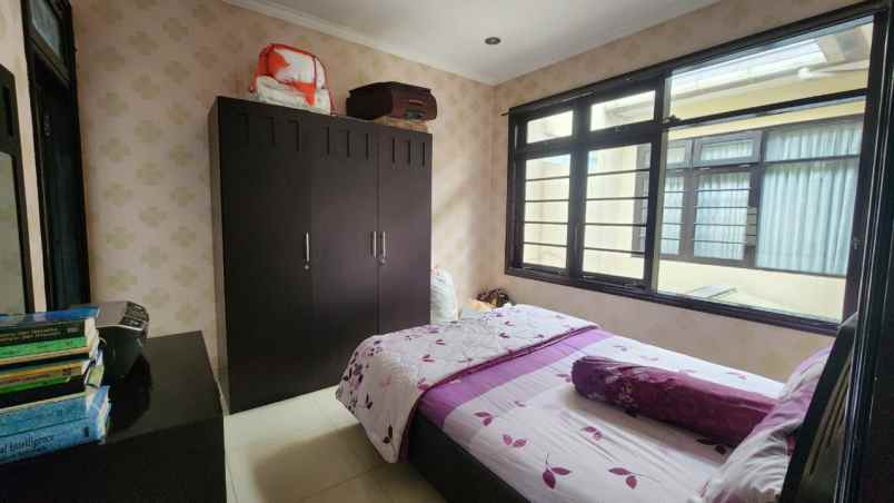 dijual rumah dekat jl cisangkuy gd sate