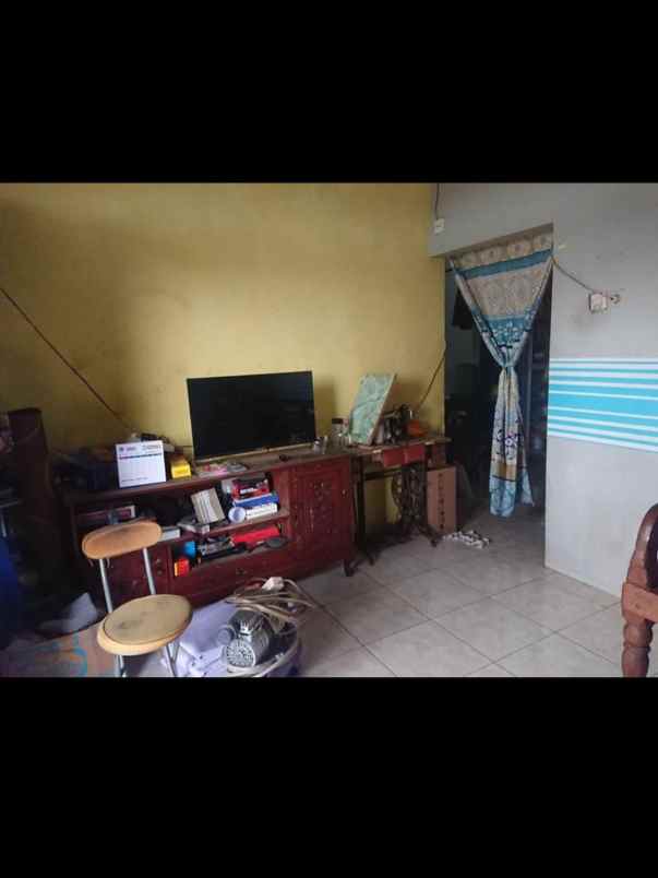 dijual rumah dewi sartika