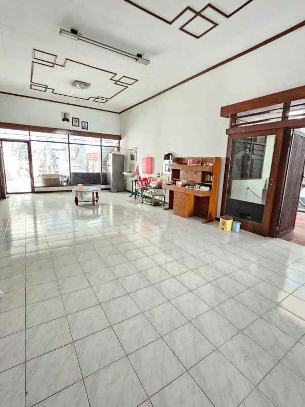 dijual rumah dharmahusada