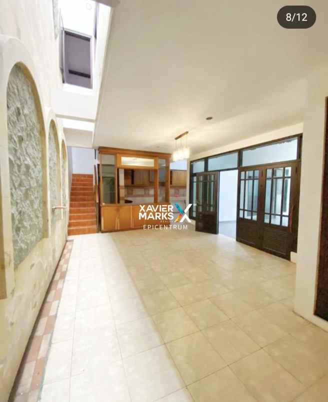 dijual rumah dharmahusada indah utara