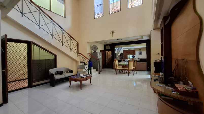 dijual rumah dharmahusada regency