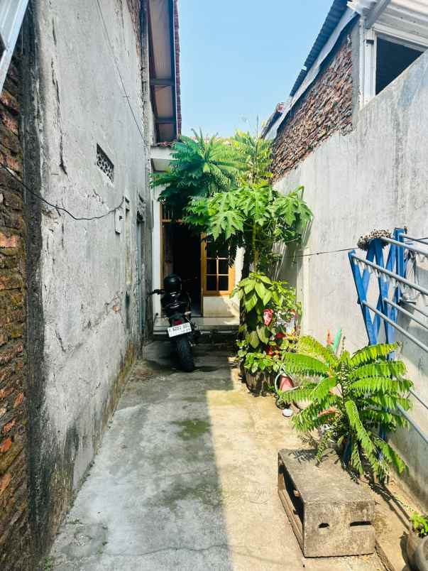 dijual rumah di cerme lamper marian semarang