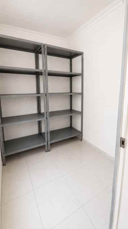 dijual rumah di cluster graha padma semarang