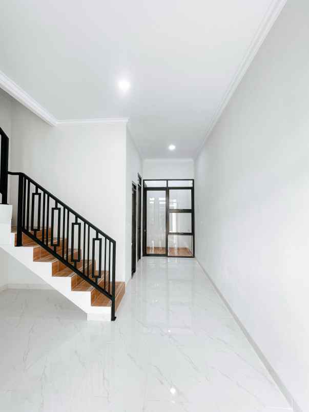 dijual rumah di duren sawit jakarta timur jakarta