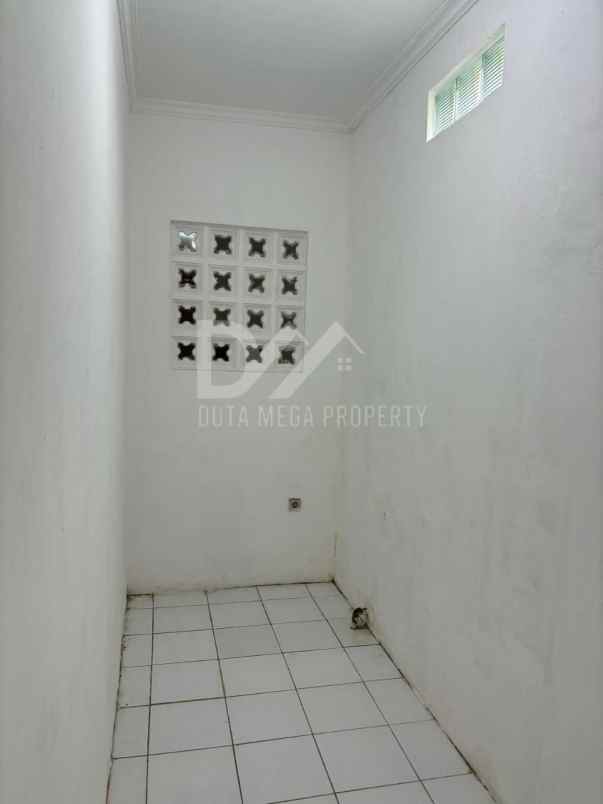 dijual rumah di graha raya bintaro