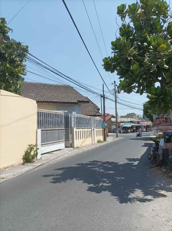 dijual rumah di gumpang sukoharjo