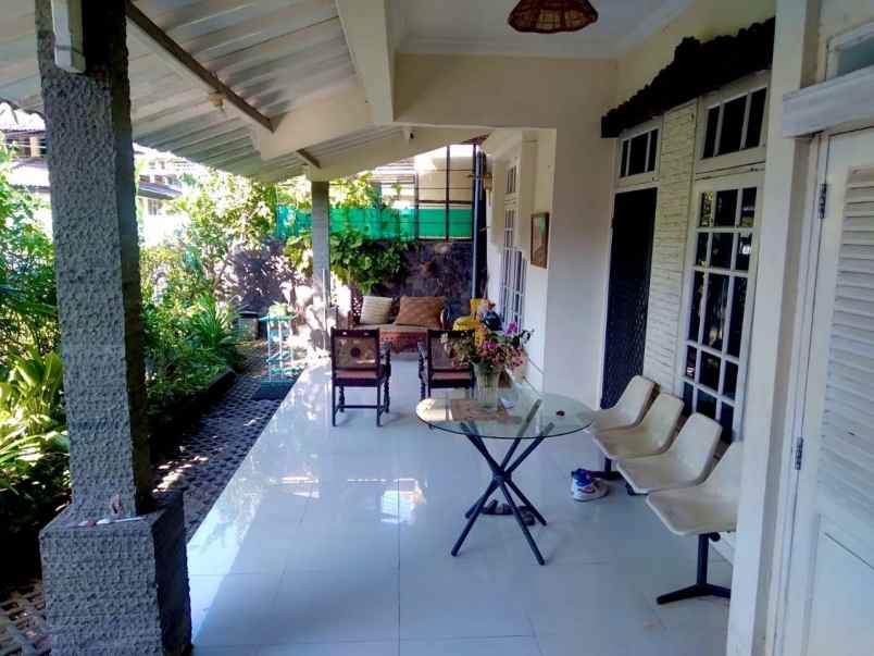 dijual rumah di manyar indah dekat merr galaxy mall