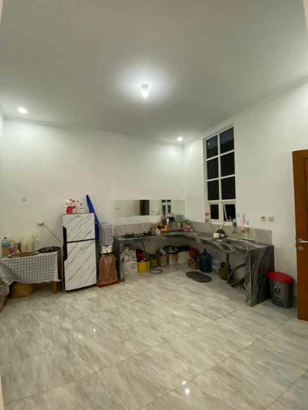 dijual rumah di pasadena semarang barat