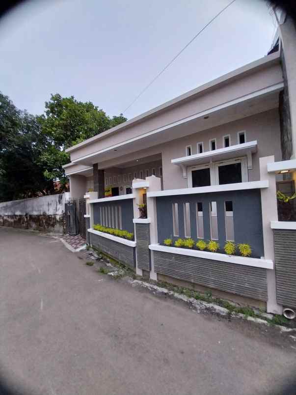 dijual rumah di perumahan pln kota cirebon