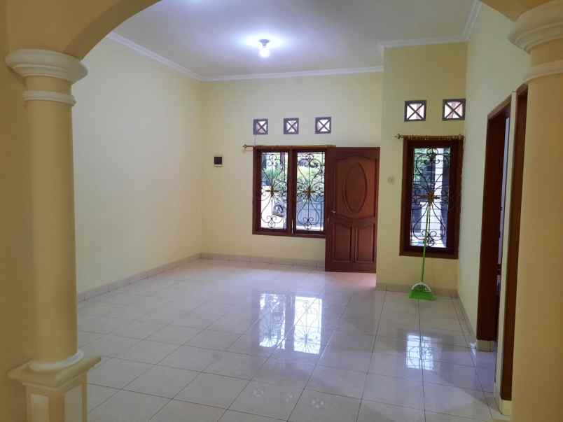 dijual rumah duta bintaro cluster sanur