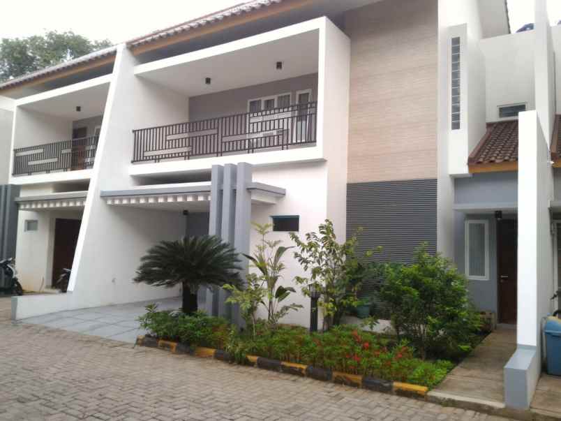 dijual rumah fineliving mampang residence