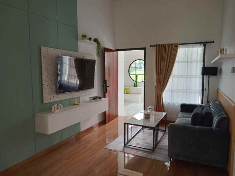 dijual rumah full perabot lokasi sukun kota malang