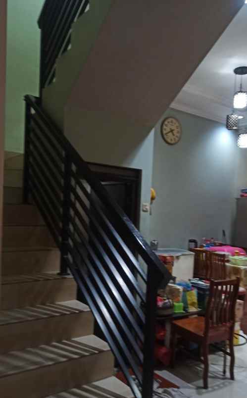 dijual rumah gading griya lestari