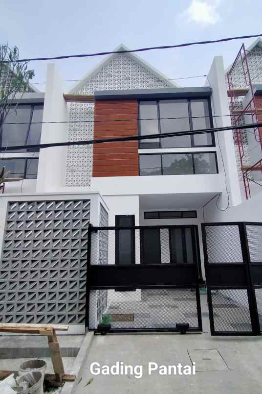 dijual rumah gading pantai