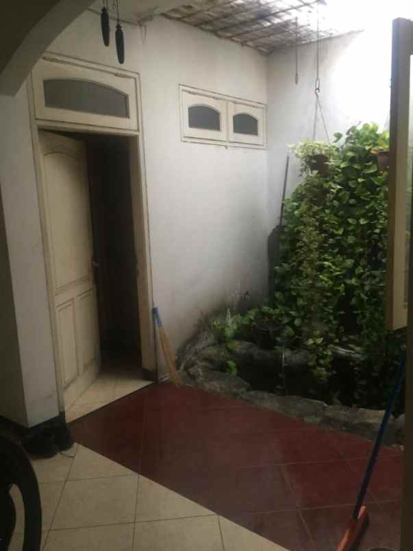 dijual rumah gayungansari