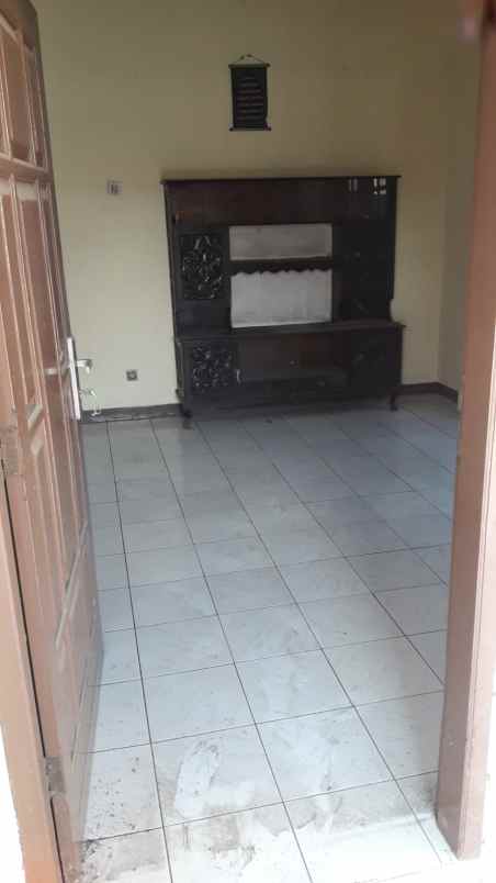 dijual rumah gg cendrawasih 51 beji kec