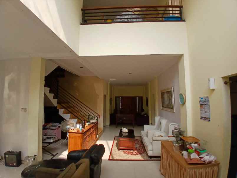 dijual rumah grand wisata cluster