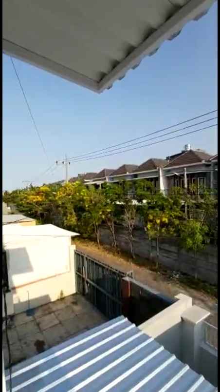 dijual rumah greenlake wonorejo