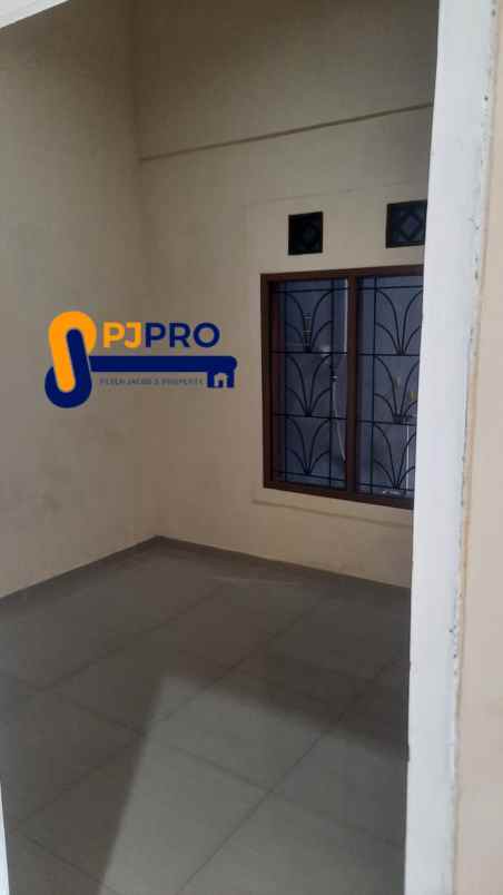 dijual rumah harapan indah 1