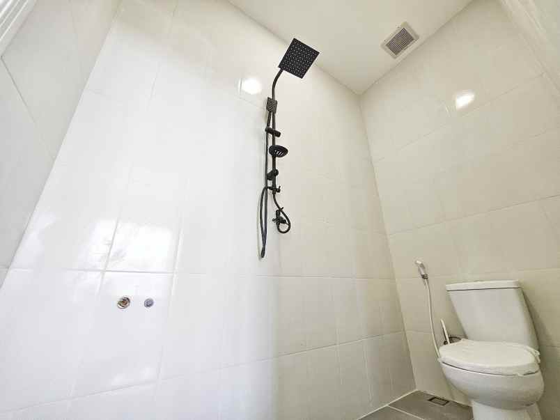 dijual rumah harapan indah 1 perumahan