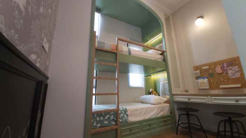 dijual rumah harapan indah