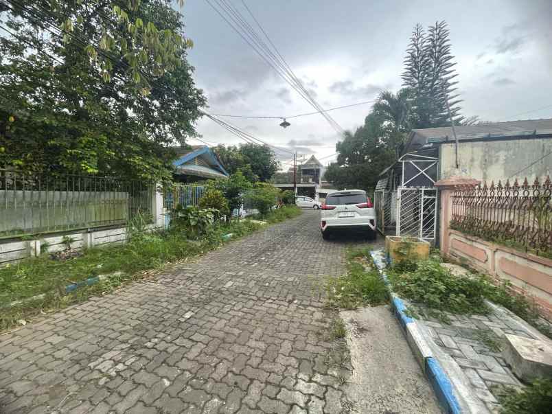 dijual rumah hitung tanah lokasi pbi araya kota malang