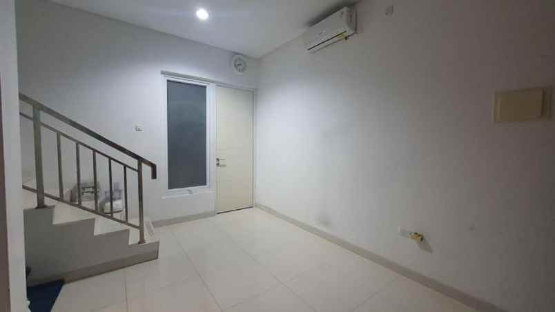 dijual rumah imperial gading