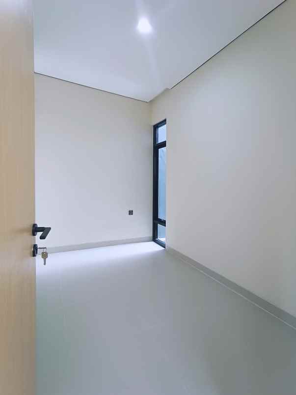 dijual rumah jagakarsa