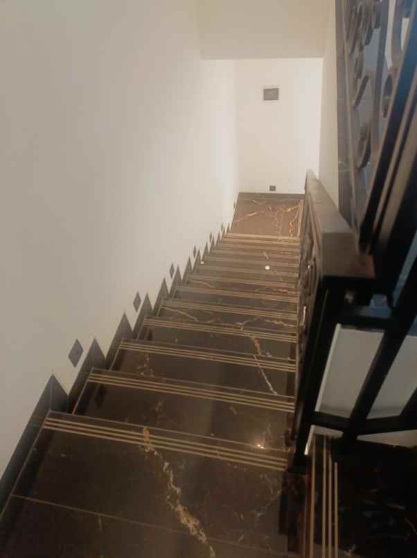 dijual rumah jagakarsa jaksel