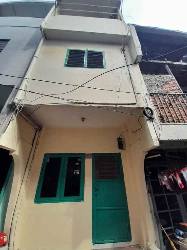 dijual rumah jalan angke indah