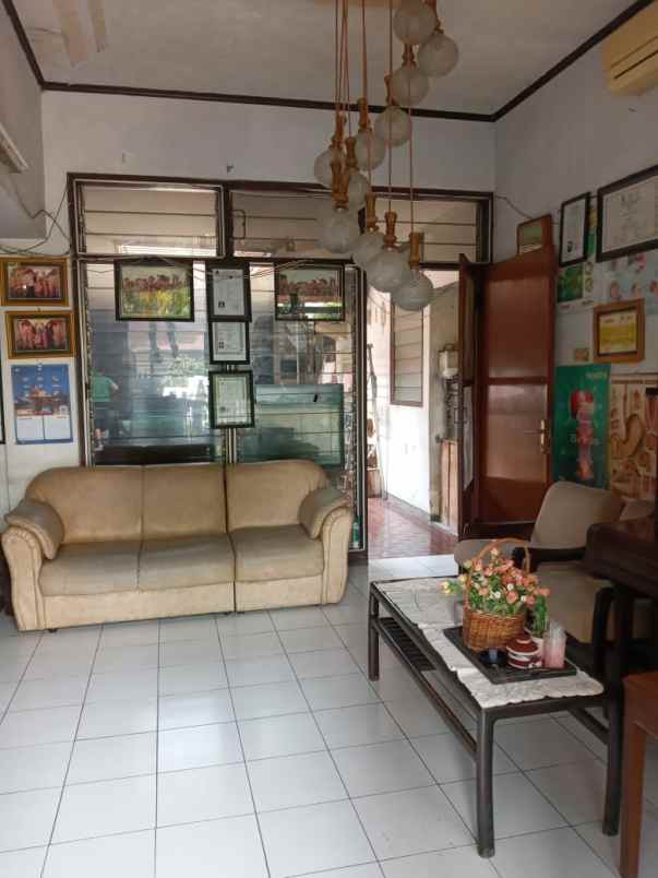 dijual rumah jalan anjasmoro sawahan