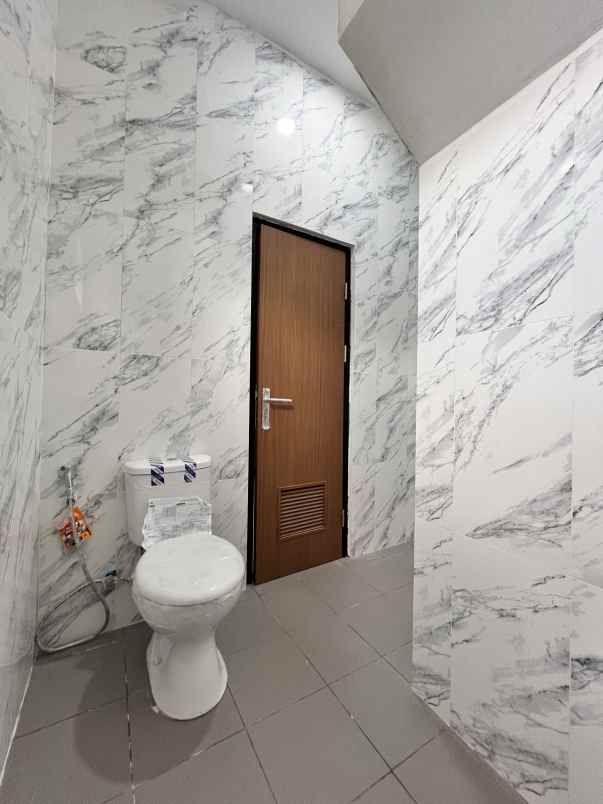 dijual rumah jalan benda barat 2 benda