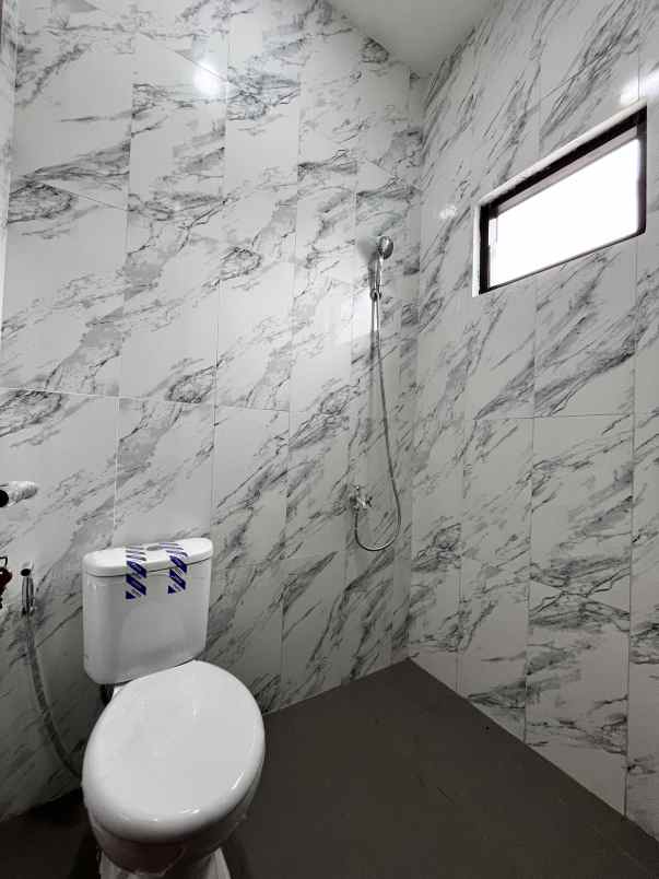 dijual rumah jalan benda barat 2 benda