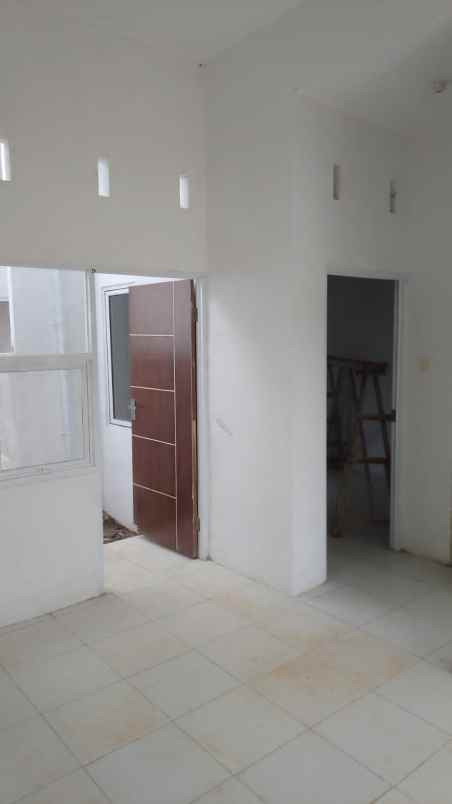 dijual rumah jalan cendrawasih