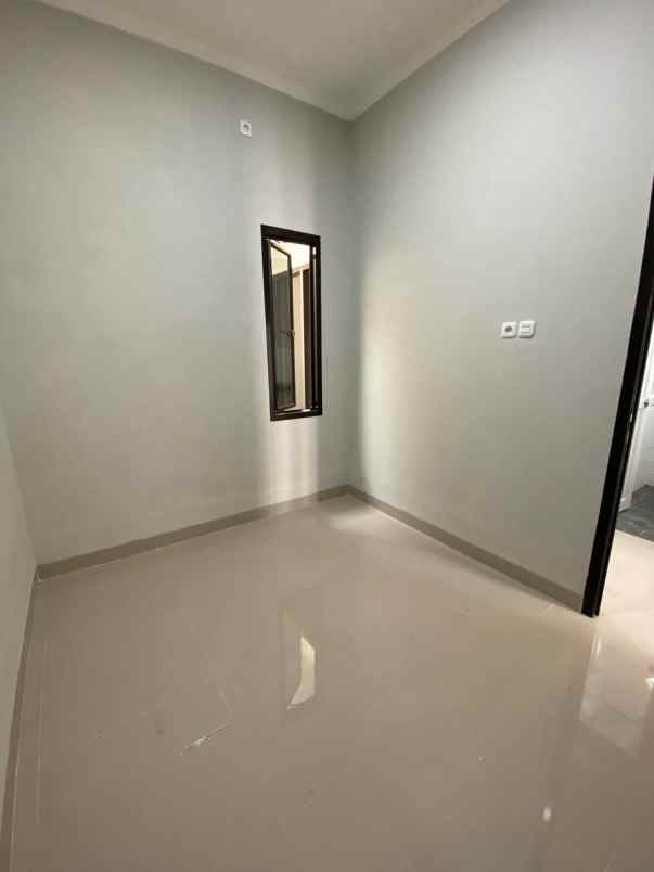 dijual rumah jalan cilalung 4