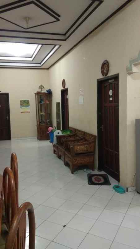 dijual rumah jalan diponegoro