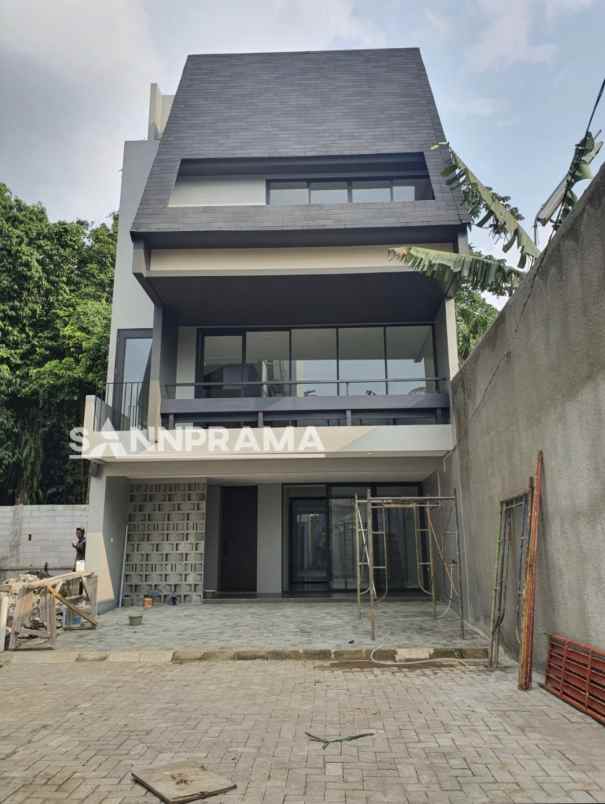 dijual rumah jalan kemang selatan