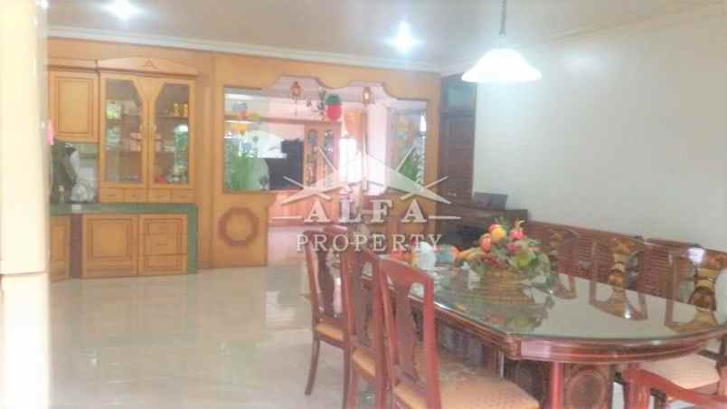 dijual rumah jalan kha dahlan kota pontianak