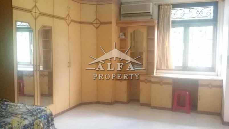 dijual rumah jalan kha dahlan kota pontianak