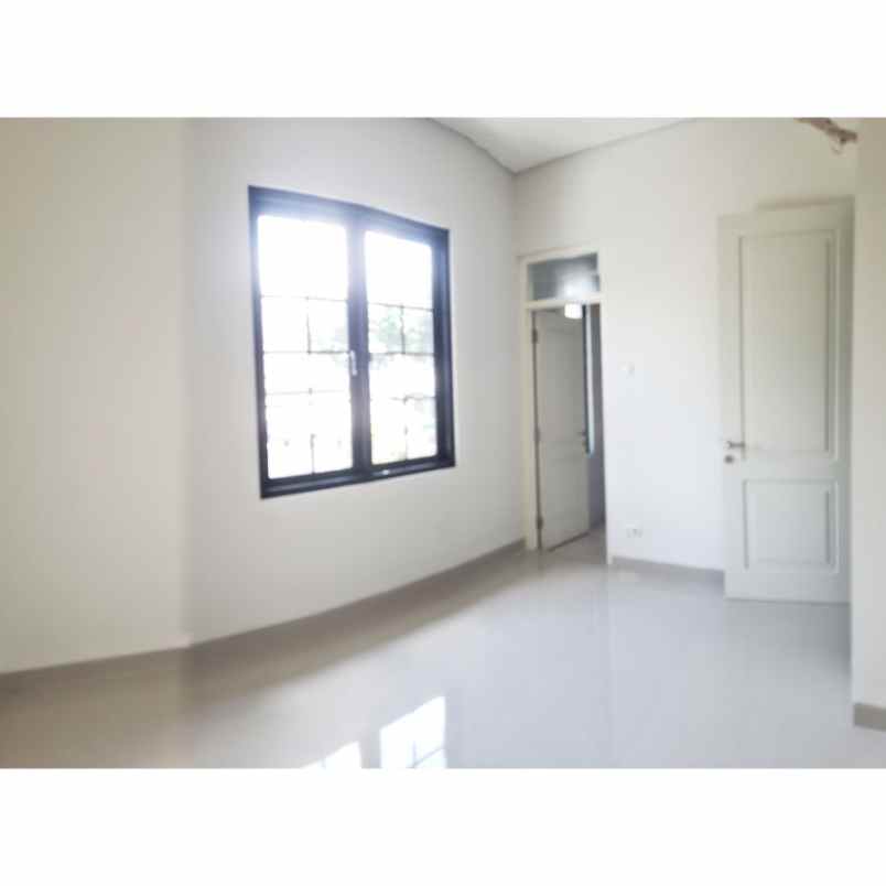 dijual rumah jalan lebak jaya