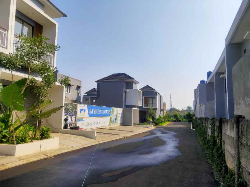 dijual rumah jalan lestari pamulang barat