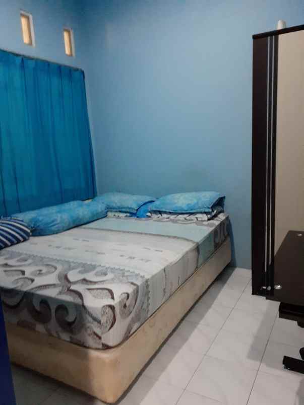 dijual rumah jalan medoho