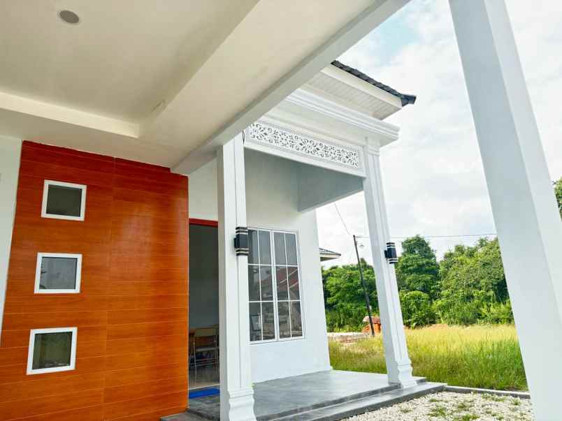 dijual rumah jalan parit indah pekanbaru