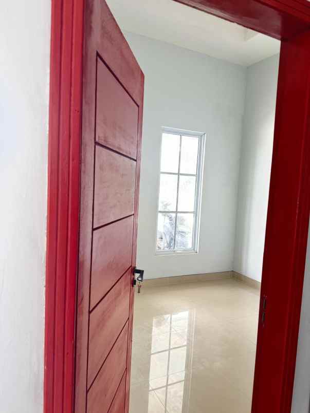 dijual rumah jalan parit indah pekanbaru