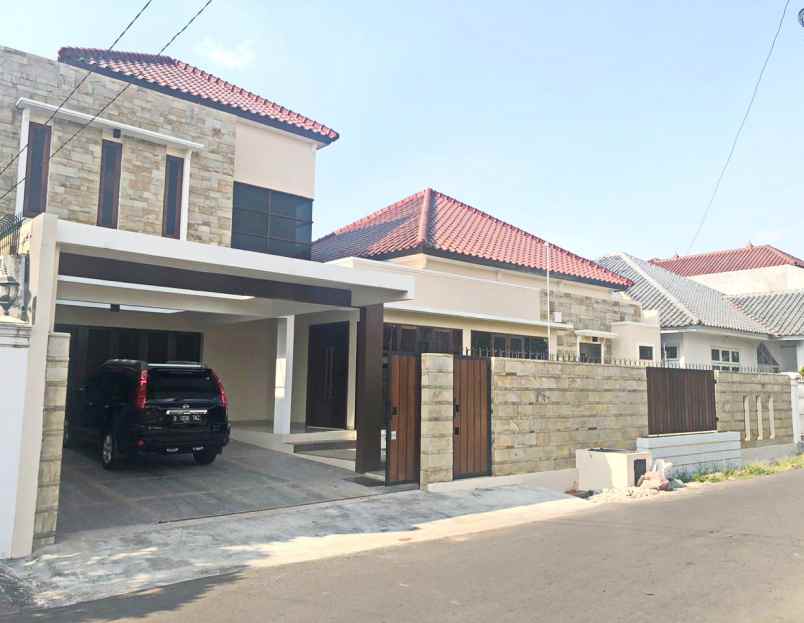 dijual rumah jalan pemuda