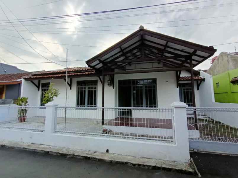 dijual rumah jalan penyu