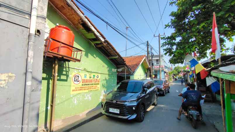 dijual rumah jalan rawa semut