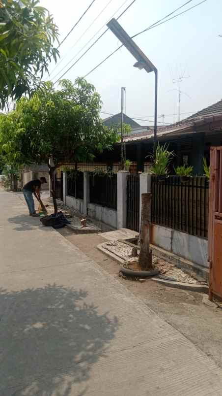 dijual rumah jalan rudal perumnas 3